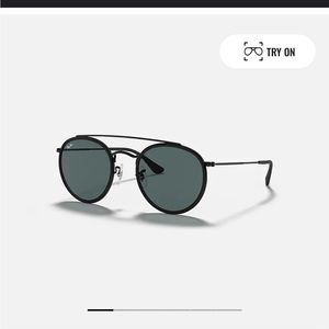 Black round ray bans